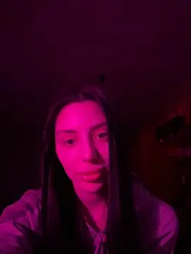 MishellKins online show from March 13, 2026, 4:56 pm