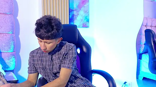 Snapshot of AndyJustgame_ chatting on May 15, 2026, 5:00 pm AndyJustgame online show from May 15, 2026, 5:00 pm