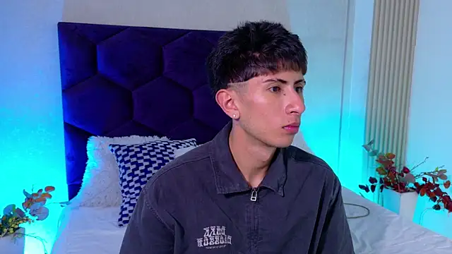 AndyJustgame  online show from July 14, 2026, 4:39 am
