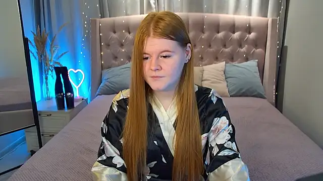 JessicaEmber online show from April 20, 2026, 4:59 am