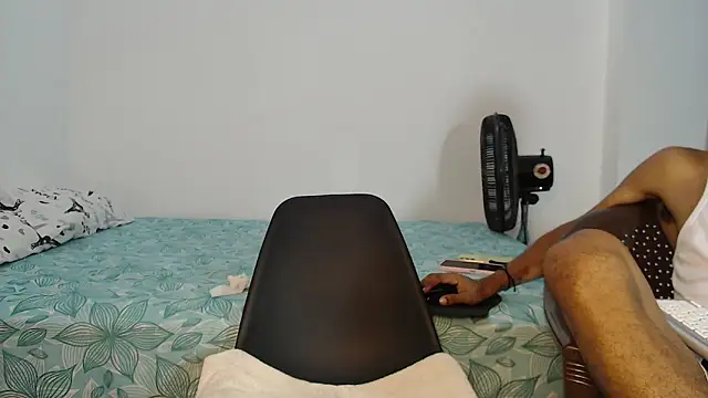 MichellDeLaTorre69 online show from June 15, 2026, 11:48 pm