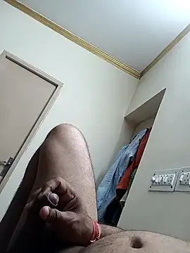 HotBoy9305 online show from March 15, 2026, 1:29 pm