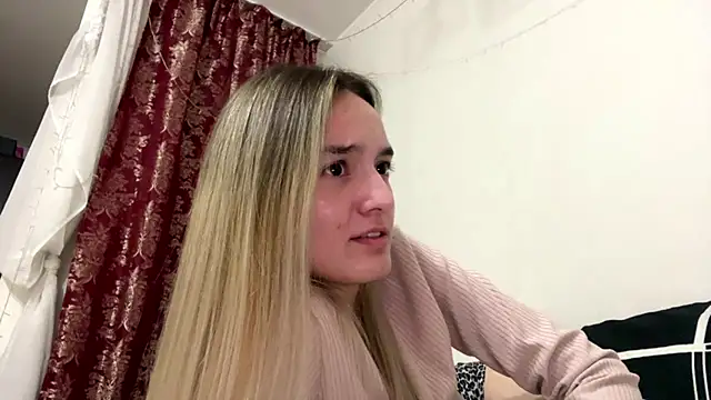 ReathaKiss online show from April 2, 2026, 6:25 pm