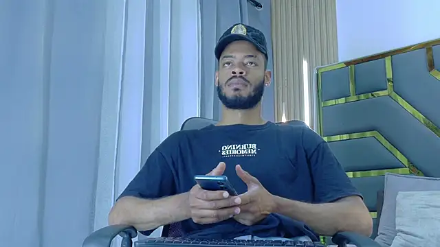 Oliver bigblack cock online show from March 22, 2026, 5:36 pm