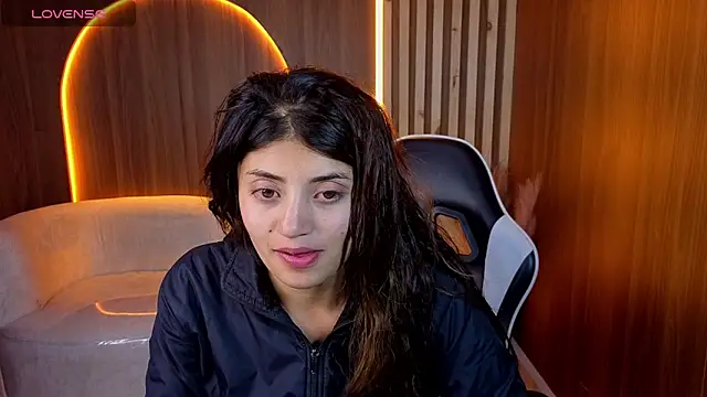 Lia queen tx online show from June 7, 2026, 1:27 pm