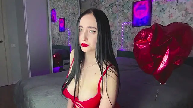 LizzyMooore online show from May 11, 2026, 2:29 pm