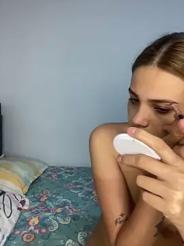 isabella-hot12 online show from May 1, 2026, 10:48 pm