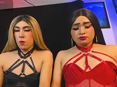 Snapshot of naughty_trans_dolls chatting on May 20, 2026, 9:45 pm naughty trans dolls online show from May 20, 2026, 9:45 pm