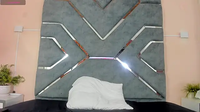 DanielaCruz-1 online show from March 25, 2026, 4:01 am