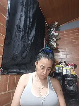 Snapshot of Alexandrina chatting on June 23, 2026, 9:24 pm Alexandrina online show from June 23, 2026, 9:24 pm