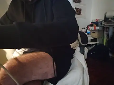 dufatcock online show from June 15, 2026, 6:46 am