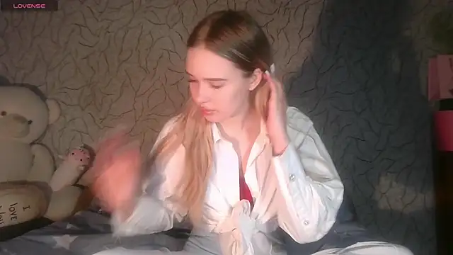 Alice Pleasance online show from June 6, 2026, 3:06 pm
