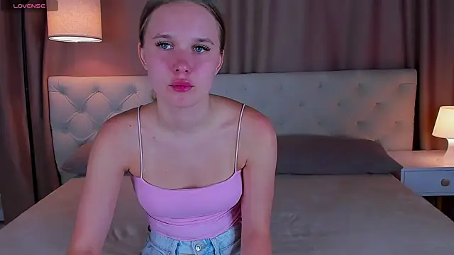 Alice Pleasance online show from July 7, 2026, 1:08 am