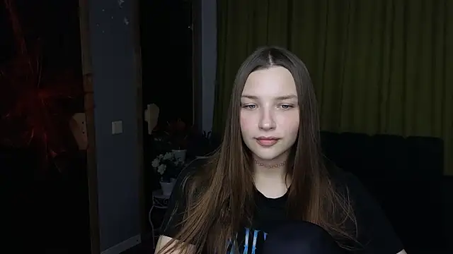 DariaAngels online show from March 18, 2026, 12:41 pm