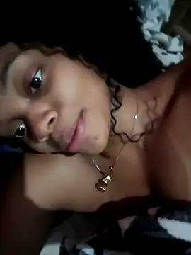 Snapshot of marialuiza2027 chatting on April 4, 2026, 7:20 pm marialuiza2027 online show from April 4, 2026, 7:20 pm