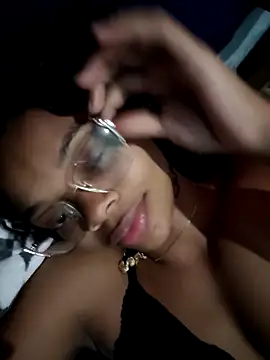 Snapshot of marialuiza2027 chatting on March 28, 2026, 5:03 pm marialuiza2027 online show from March 28, 2026, 5:03 pm