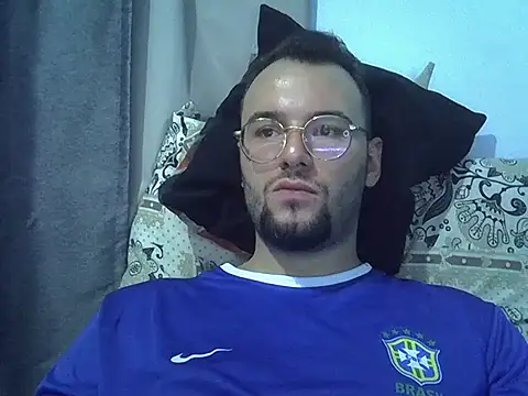 piazaocwb23 online show from April 9, 2026, 9:43 pm