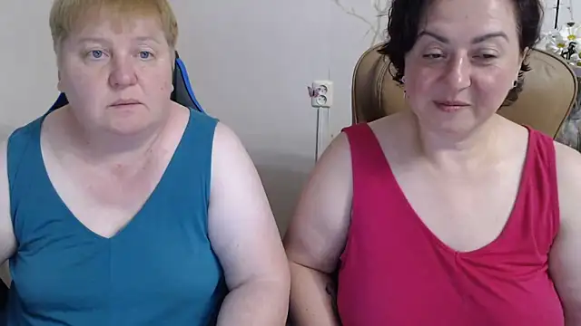 Snapshot of Lindy-Jeanie chatting on June 26, 2026, 6:47 pm Lindy-Jeanie online show from June 26, 2026, 6:47 pm