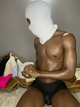 RoyaltyRox online show from March 17, 2026, 8:12 pm