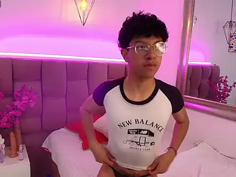 Snapshot of Athannya_hot chatting on March 14, 2026, 7:09 pm Athannya hot online show from March 14, 2026, 7:09 pm