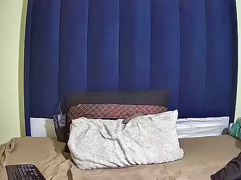 MelaniBbe online show from April 19, 2026, 8:22 pm