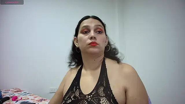 carlaantonellii online show from June 28, 2026, 4:52 am