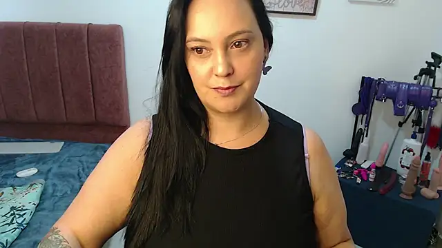 Snapshot of Veroniicabbw_ chatting on June 14, 2026, 1:56 pm Veroniicabbw online show from June 14, 2026, 1:56 pm