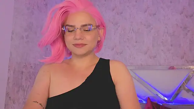 Snapshot of april_summer_ chatting on May 16, 2026, 8:52 pm april summer online show from May 16, 2026, 8:52 pm