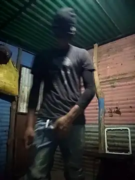 spittingpig1 online show from March 17, 2026, 7:22 am