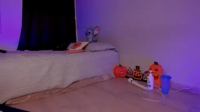 Snapshot of kristy_bennet chatting on October 18, 2025, 3:19 am kristy bennet online show from October 18, 2025, 3:19 am