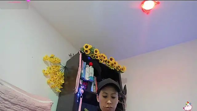 ItsAmara online show from June 10, 2026, 1:01 pm