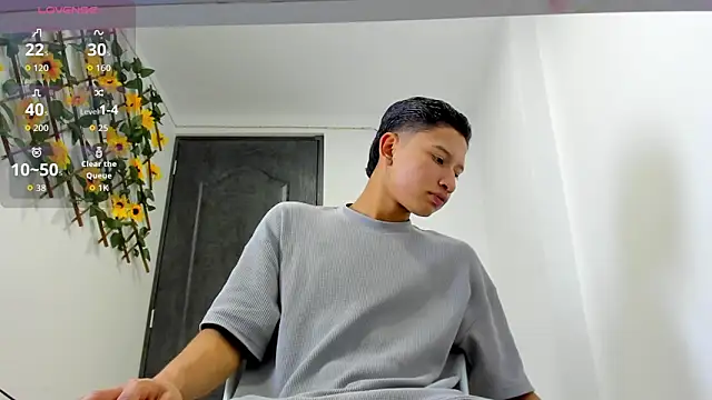 thiago bigcock 1 online show from June 19, 2026, 1:33 am