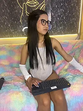 Gretel Streit online show from July 1, 2026, 3:29 am