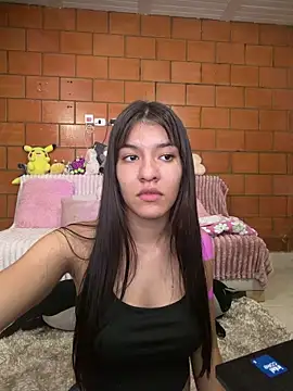 xayah cute online show from May 27, 2026, 11:34 pm
