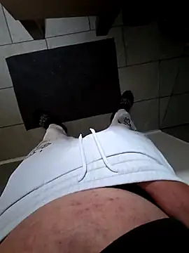 John871911 online show from May 6, 2026, 7:12 am