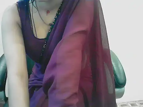Snapshot of ragini_bby chatting on June 3, 2026, 2:45 am ragini bby online show from June 3, 2026, 2:45 am