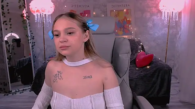 kateroset online show from March 18, 2026, 7:15 pm