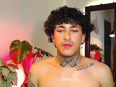 stevennavarro online show from March 14, 2026, 1:33 am