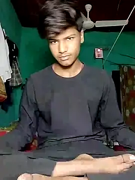 Snapshot of pandey_ji_ka_beta_hu chatting on April 4, 2026, 4:35 pm pandey ji ka beta hu online show from April 4, 2026, 4:35 pm