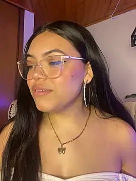 Snapshot of Valentine_pink chatting on March 16, 2026, 2:53 pm Valentine pink online show from March 16, 2026, 2:53 pm