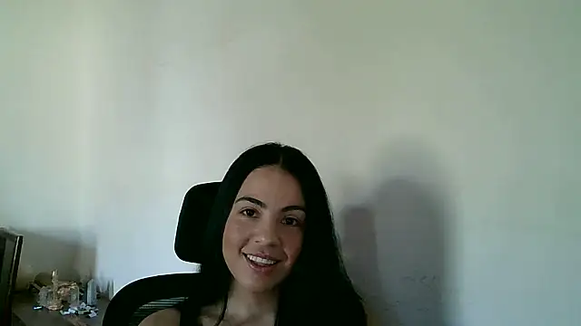 AnabeleNogueira online show from July 6, 2026, 1:29 pm