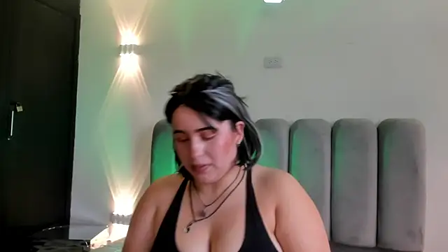 JeanneWilliams online show from April 28, 2026, 12:53 pm