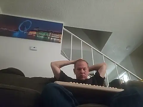 Snapshot of yourMasterisBored chatting on July 1, 2026, 4:18 pm yourMasterisBored online show from July 1, 2026, 4:18 pm