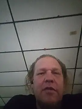 Snapshot of yourMasterisBored chatting on July 20, 2026, 3:47 am yourMasterisBored online show from July 20, 2026, 3:47 am