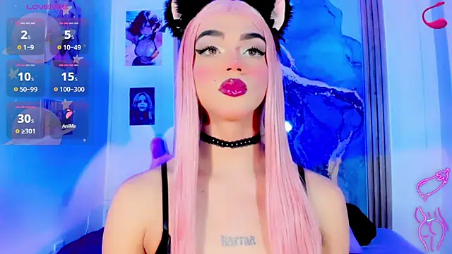 Snapshot of blonde_queen- chatting on April 20, 2026, 7:26 pm blonde queen- online show from April 20, 2026, 7:26 pm