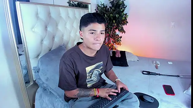 Liam Dustin online show from July 21, 2026, 7:59 pm