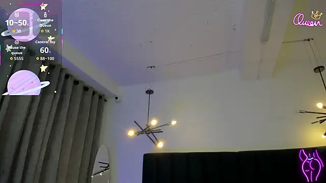 kirasweet7 online show from May 6, 2026, 3:32 am