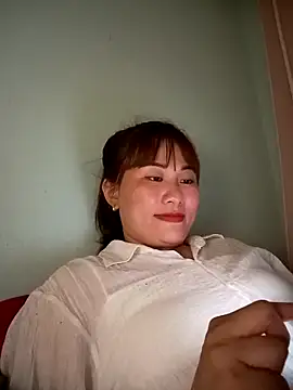 Lucxy-ki6 online show from June 1, 2026, 1:11 pm