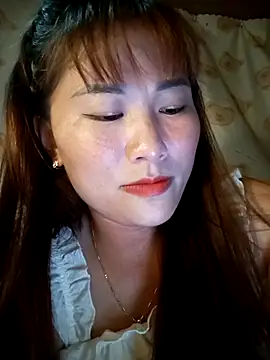 Snapshot of Lucxy-ki6 chatting on July 18, 2026, 2:25 pm Lucxy-ki6 online show from July 18, 2026, 2:25 pm