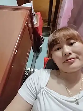 Lucxy-ki6 online show from June 9, 2026, 12:28 pm